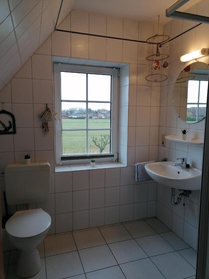 Ferienhaus Poseidon Neuharlingersiel Exterior photo
